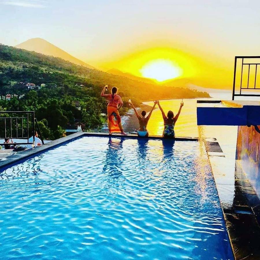 Waenis Sunset View Hotel And Restaurant, Amed, Bali Exteriér fotografie