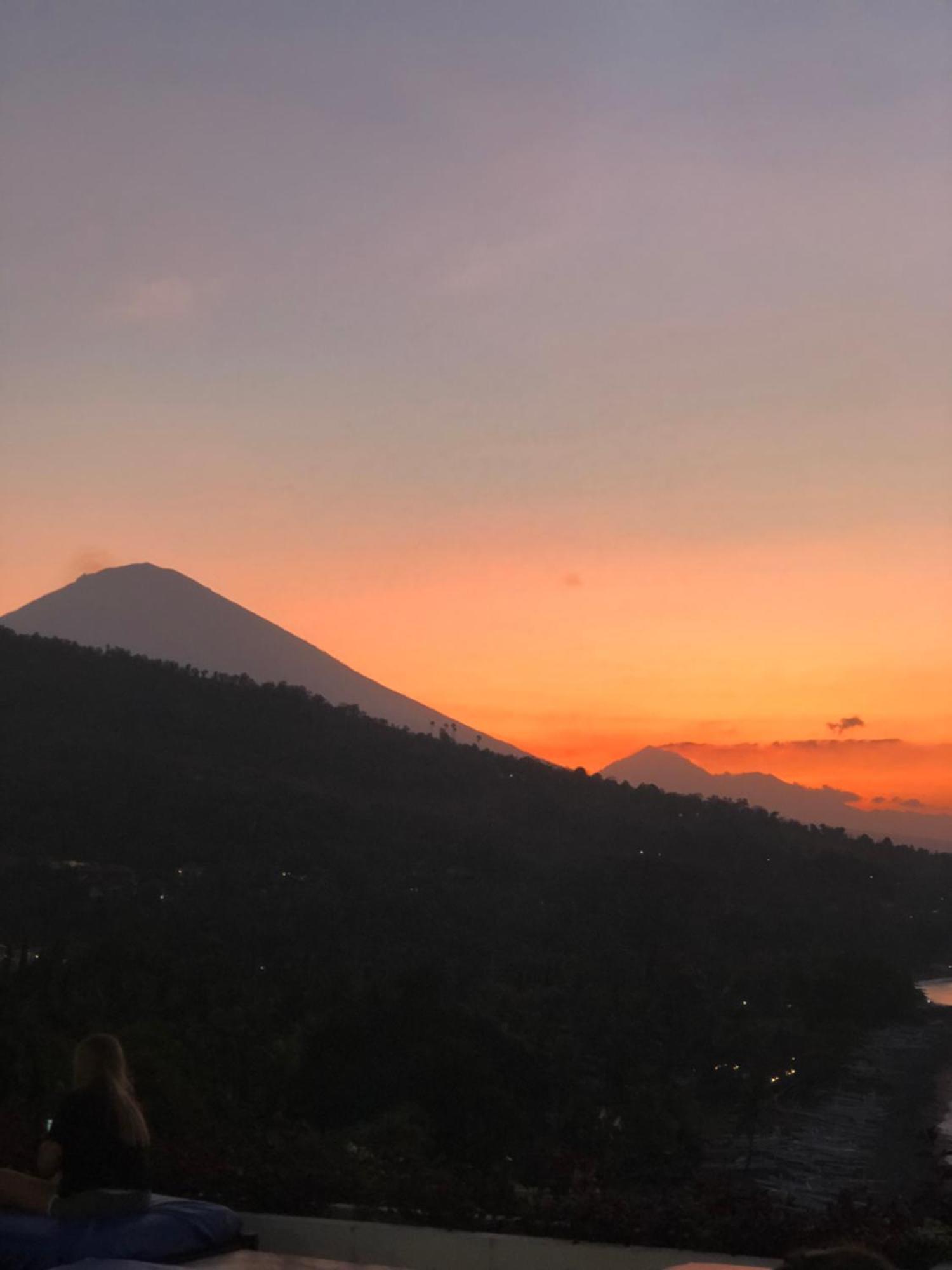 Waenis Sunset View Hotel And Restaurant, Amed, Bali Exteriér fotografie